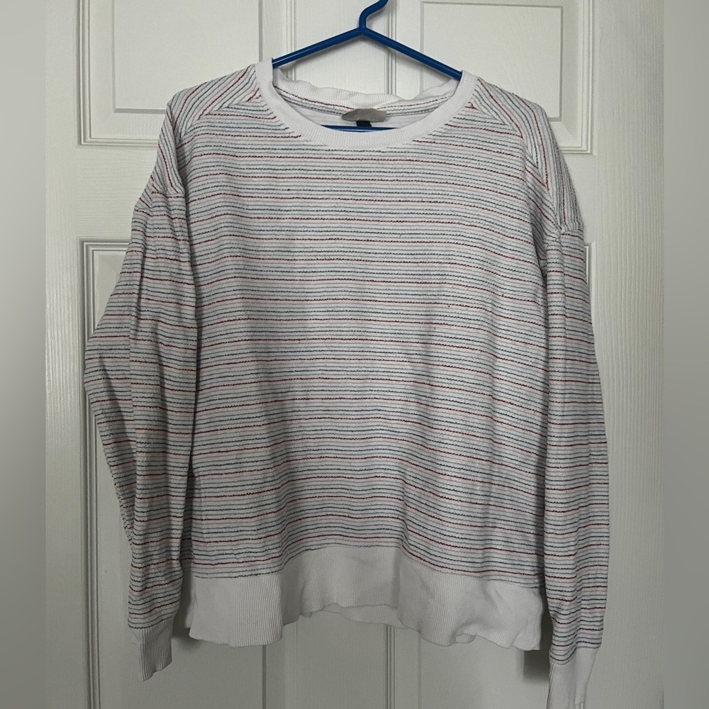Universal Threads Crew Neck